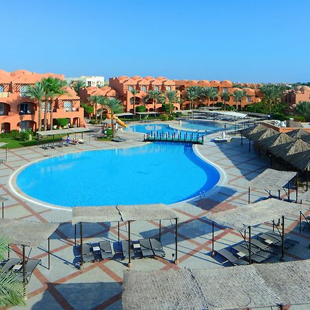 ホテル Jaz Makadi Oasis Club エクステリア 写真