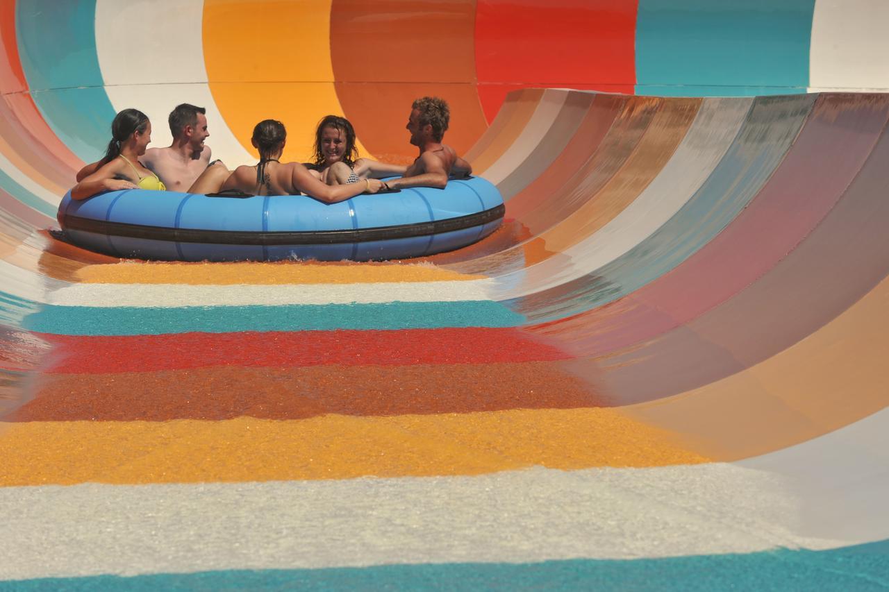 ホテル Jaz Makadi Oasis Club エクステリア 写真