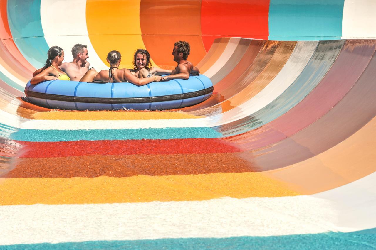 ホテル Jaz Makadi Oasis Club エクステリア 写真