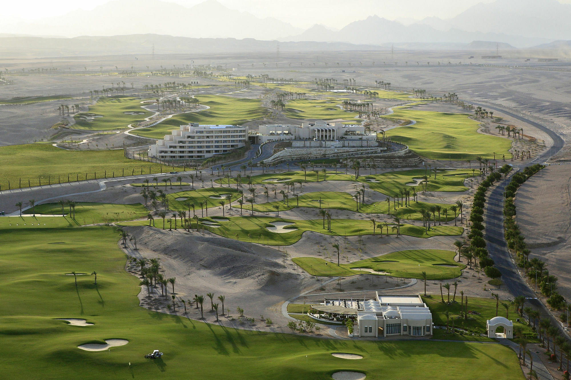 ホテル Jaz Makadi Oasis Club エクステリア 写真