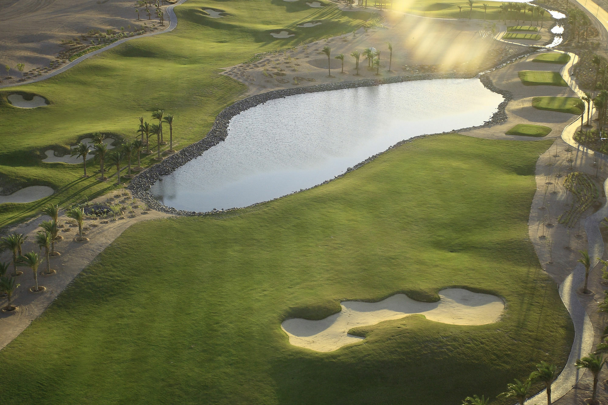 ホテル Jaz Makadi Oasis Club エクステリア 写真