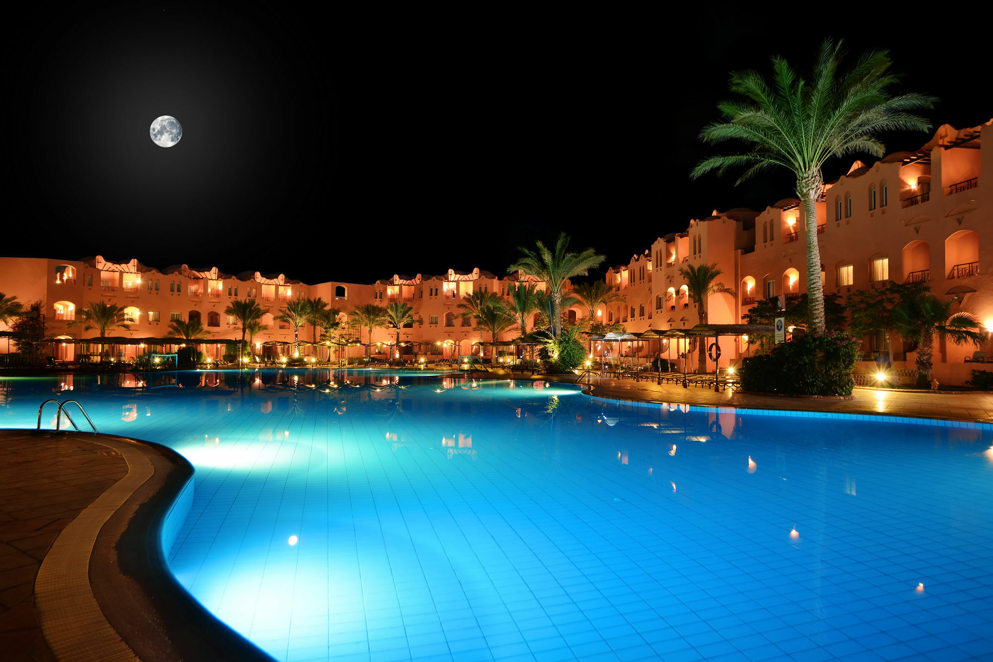 ホテル Jaz Makadi Oasis Club エクステリア 写真