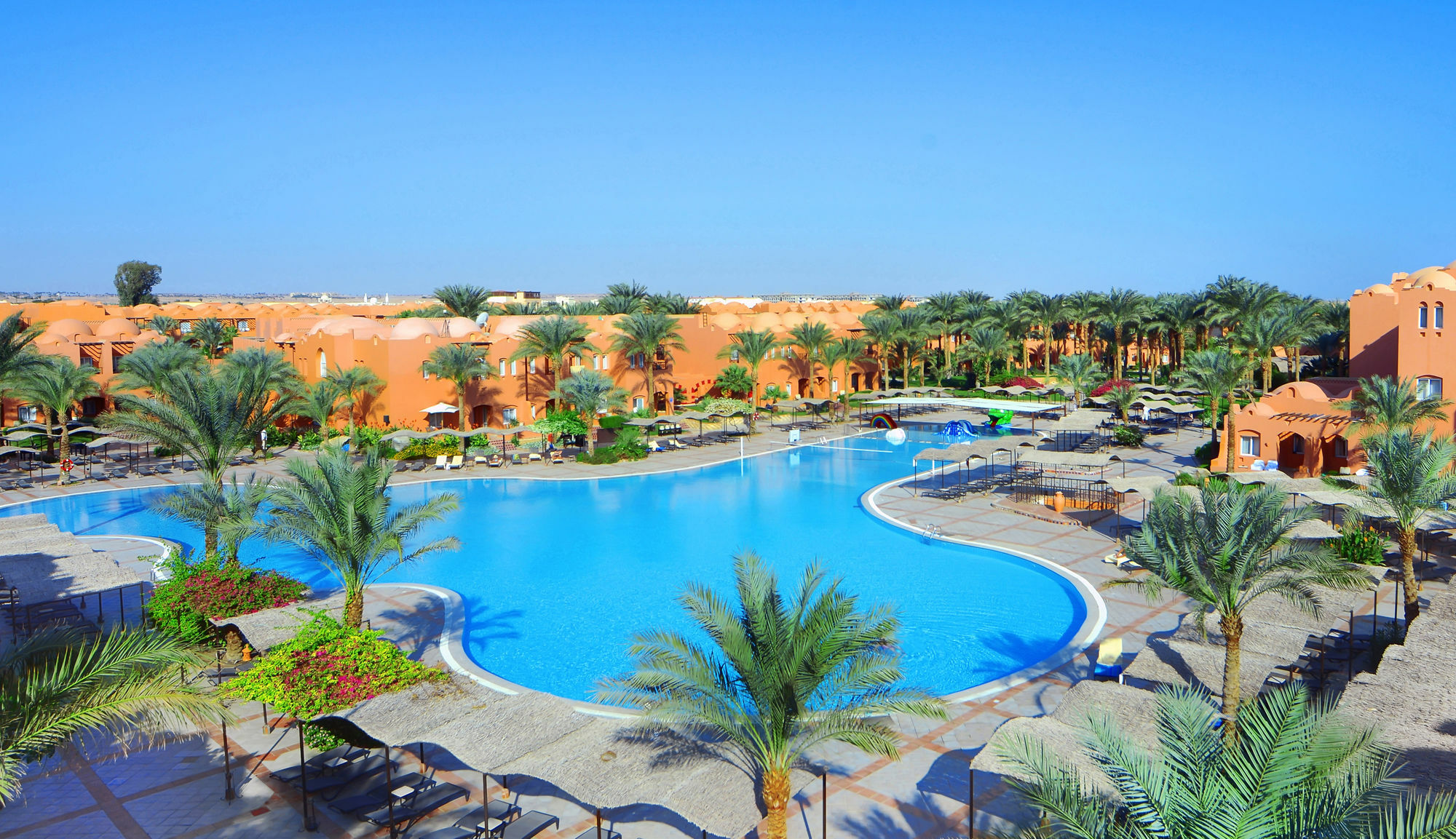 ホテル Jaz Makadi Oasis Club エクステリア 写真